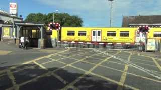 Birkdale Level Crossing [upl. by Tj]